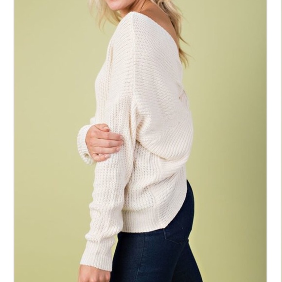 Last 1 Medium! Off White Twisted Back Sweater - Picture 4 of 5
